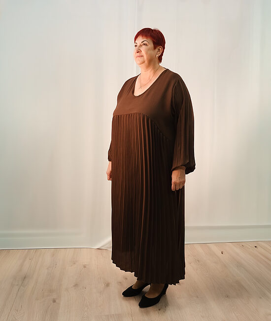 Brūna svētku kleita