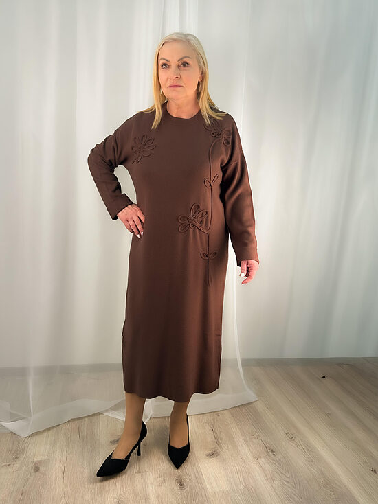 Brūna džempera kleita