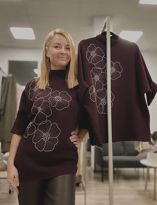 Bordo onesize džemperis ar pērlēm